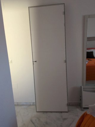 Puerta blanca 70 cm
