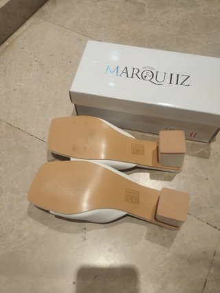 Sandalias blancas tacón ancho
