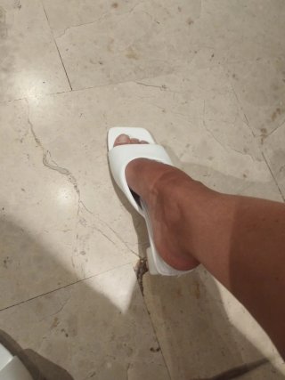 Sandalias blancas tacón ancho