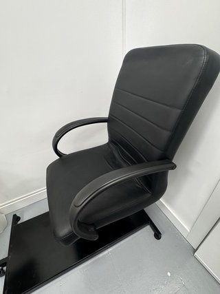 SILLON PEDICURA NUEVO