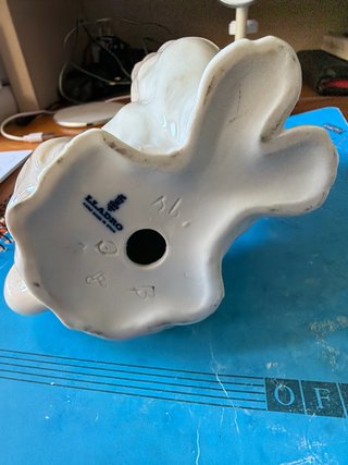Figura perro Lladró. 15 cm alto