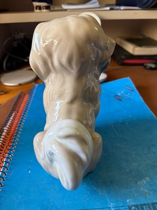 Figura perro Lladró. 15 cm alto