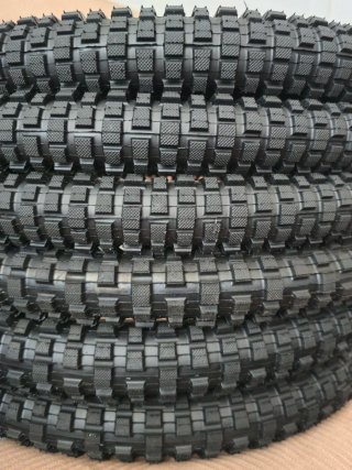 Neumáticos Cubiertas MAXXIS NUEVAS Monty b219 t219