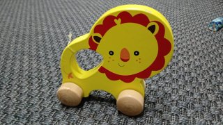 Sonalls i jocs de fusta per bebe