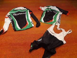 2 Maillots y Culotte Bioracer Talla XS