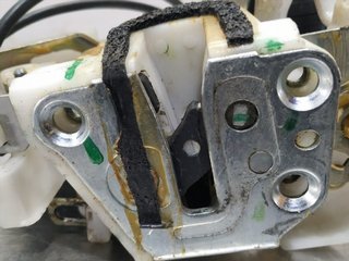 CERRADURA PUERTA DELANTERA IZQUIERDA SUZUKI ALTO