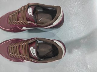 Nike field general burgundy crush 43