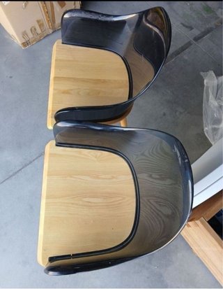 Conjunro 2 Sillas con brazos. Madera de fresno