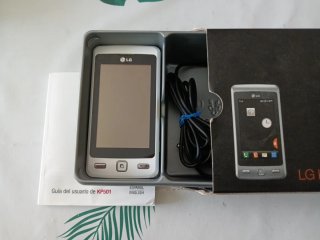 Telefono mobile LG bianco modello KP 501
