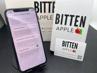 iPhone 11 Pro 64GB // BAT100%//GARANZIA// CAMBIO!