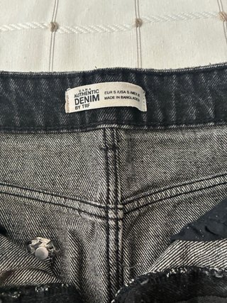 Falda vaquera corta Zara negro lavado