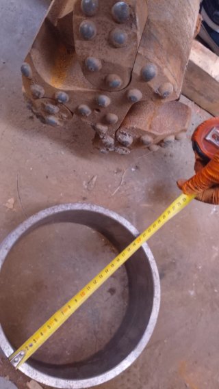 Tallantes de entubación simultánea (Pozos de agua)