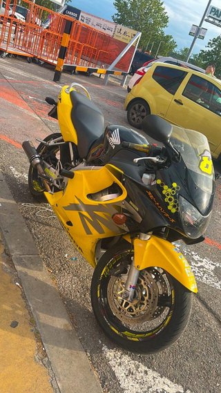 Honda CBR 600F Negra/Amarilla