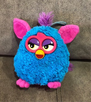 2 Peluches Furby Morado y Azul