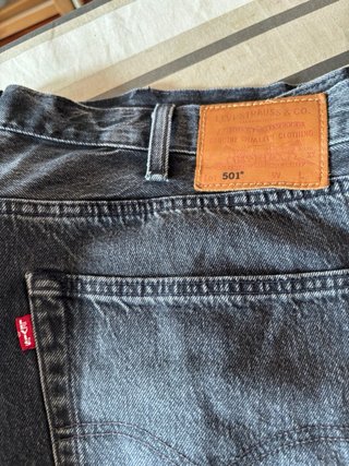 Pantalones Levi's Originales etiqueta roja