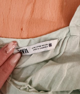 Vestido Zara de lino verde midi botones