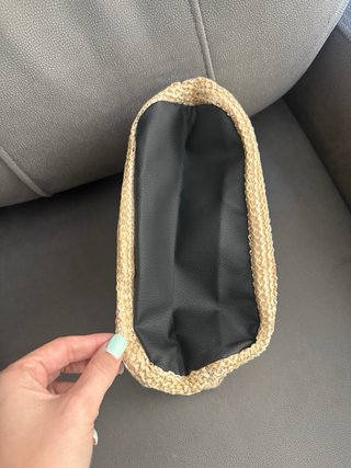 Bolso de rafia beige y negro