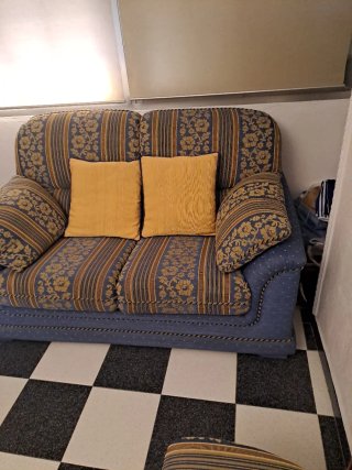 Sofa de dos plazas  Calidad Extra Artesanal