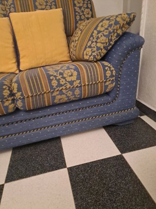 Sofa de dos plazas  Calidad Extra Artesanal