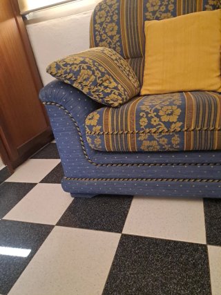 Sofa de dos plazas  Calidad Extra Artesanal