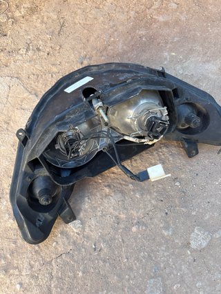 Faro Peugeot Speedfight