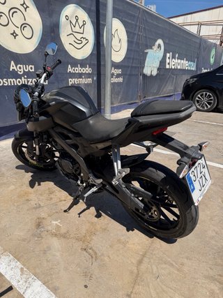 Yamaha MT-125 Negra