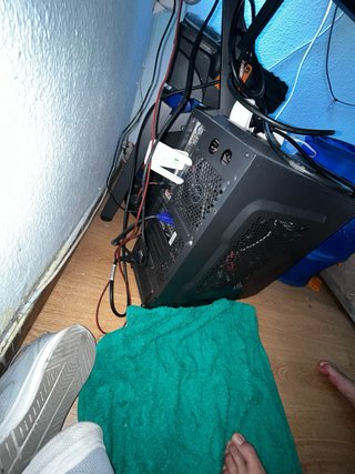 PC de sobremesa Dell Negro