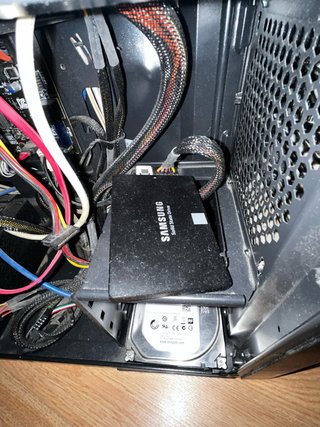 PC de sobremesa Dell Negro