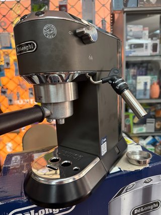 Cafetera De'Longhi Dedica Acero Inox