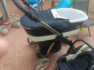 Carro Bebecar con Silla de Coche y Base Isofix