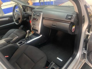 Mercedes-Benz B180 2005