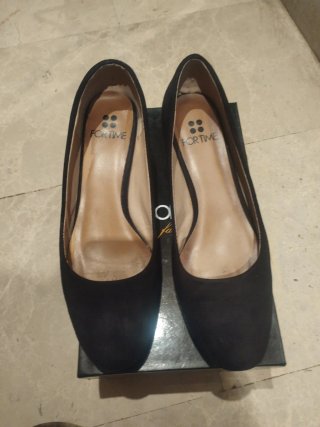 Zapato salón terciopelo tacón dorado