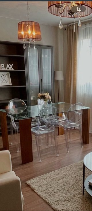 Conjunto de 4 Sillas transparentes clasicas