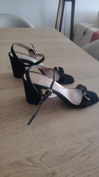 Sandalias Zendra Tacón Negro