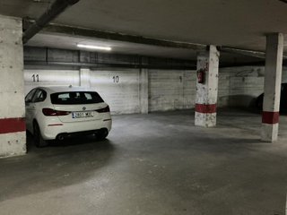 DOS PLAZAS DE GARAJE CONTIGUAS.