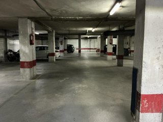 DOS PLAZAS DE GARAJE CONTIGUAS.