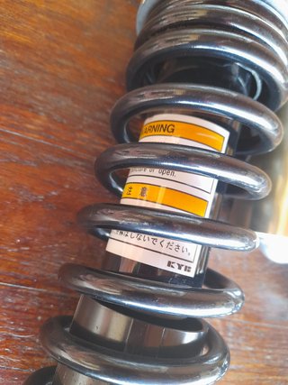 amortiguadores kayaba moto regulables