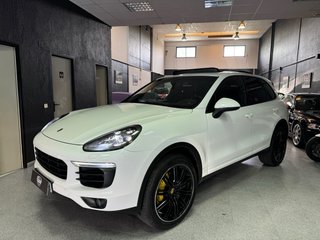 Porsche Cayenne 2016