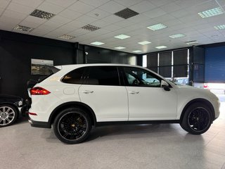 Porsche Cayenne 2016