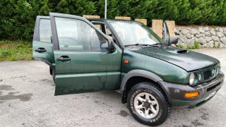 Nissan Terrano II 1998