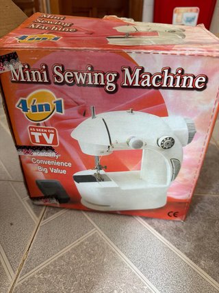 2 Mini Macchine da Cucire (Con Difetto)
