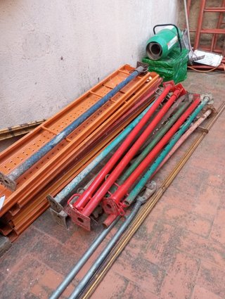 Andamio Metálico Rojo 3 plantas 9 tablones