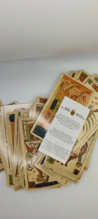 Mazo Tarot Antiguo al mondo fournier naipes alava