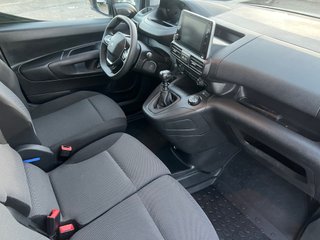 Peugeot Partner 2022-3 PLAZAS