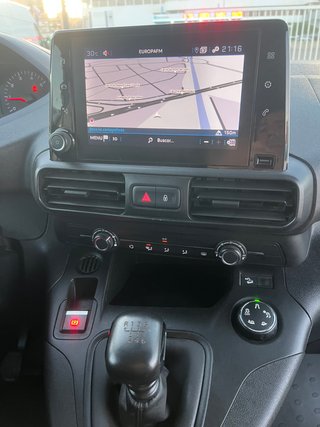 Peugeot Partner 2022-3 PLAZAS