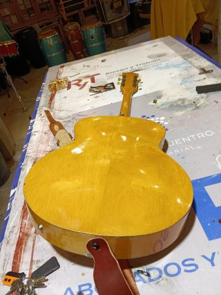 Guitarra Jazz Vintage Arnold Hoyer