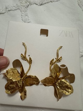 Pendientes Flor Zara Dorados