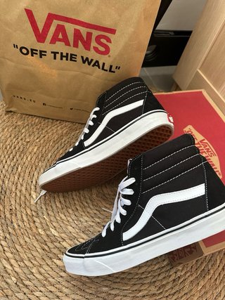 Scarpe Vans Sk8-Hi nere e bianche