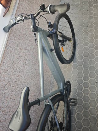 Bicicleta Eléctrica Trekking Rockrider 28