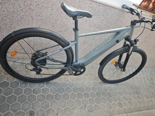 Bicicleta Eléctrica Trekking Rockrider 28